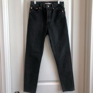 Levis Wedgies High rise Skinny Sz 26